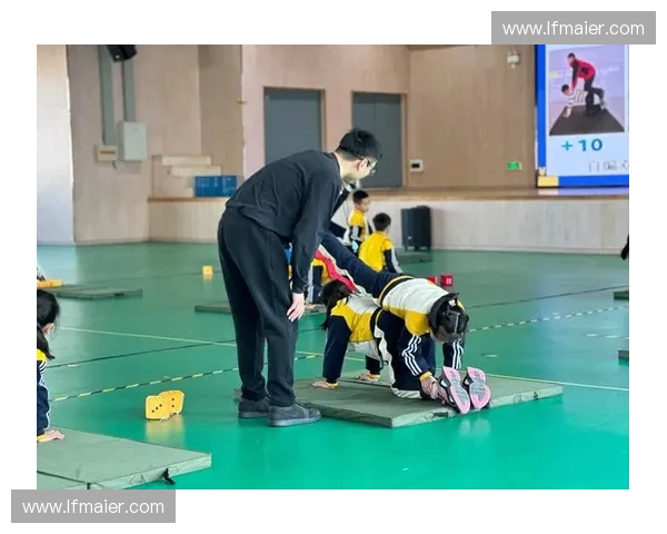 体育耐力提升与科学训练实践路径探索及长期运动表现优化策略研究 体育耐力提升与科学训练实践路径探索及长期运动表现优化策略研究